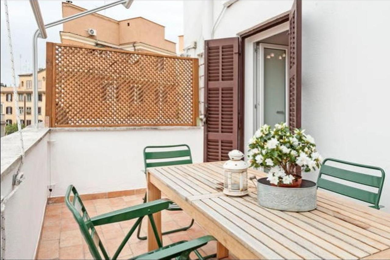 L'Attichetto Di Ponte Milvio A Roma Centro Apartment Exterior photo