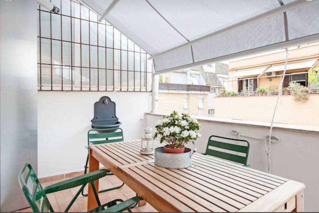 L'Attichetto Di Ponte Milvio A Roma Centro Apartment Exterior photo